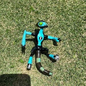 Ben 10 XLR8 Alien Playmates Action Figure